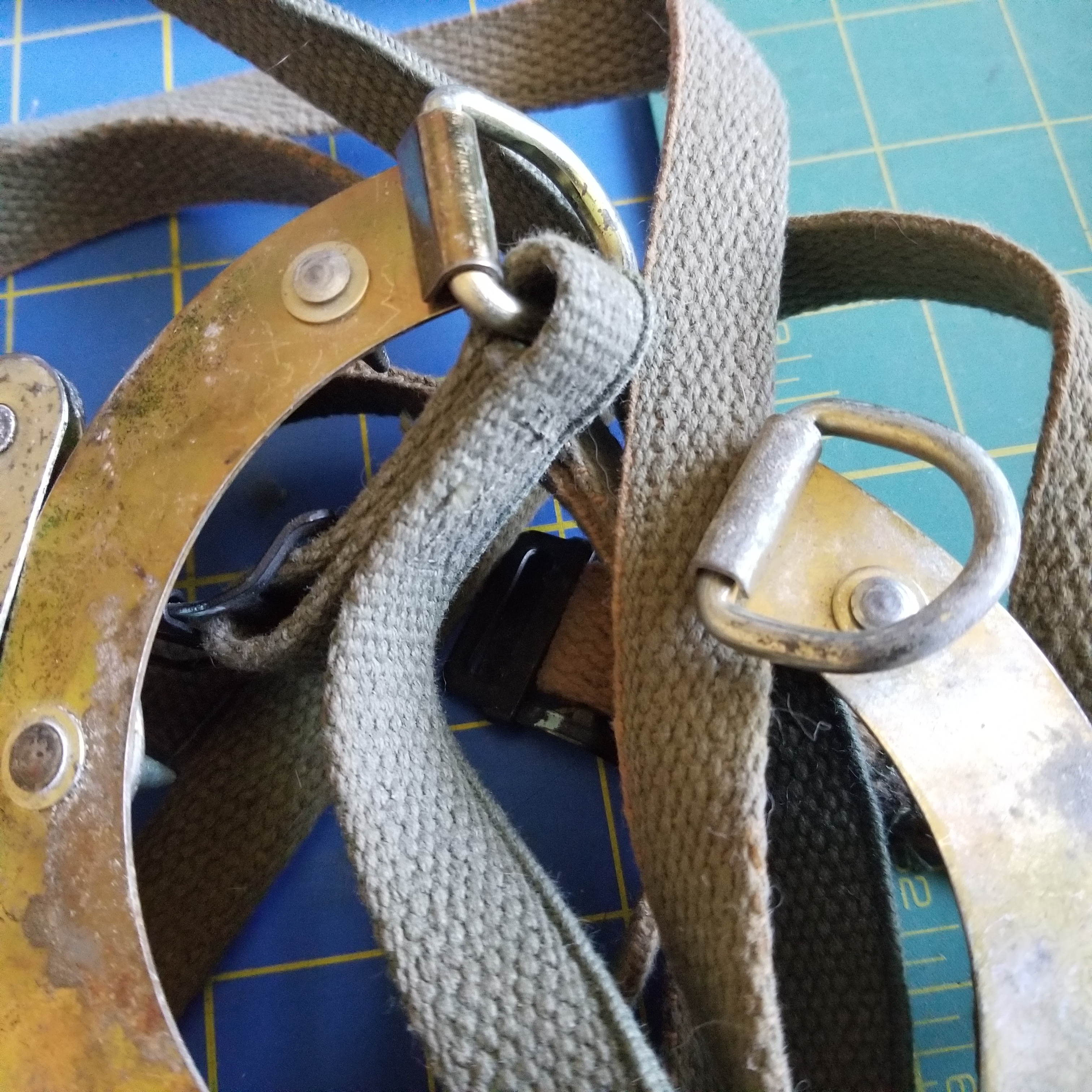 walking boot spikes
