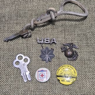 Misc Pins and Keys Union, Military