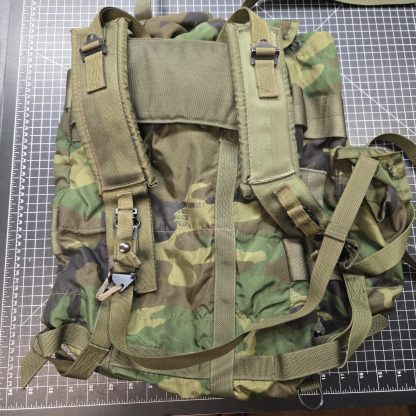 U.S. Military LC-1 Medium Field Pack in woodland camouflage - Image 2