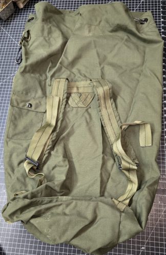 US Army nylon duffle bag 1986