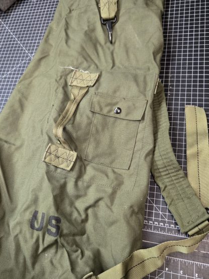 US Army nylon duffle bag 1986