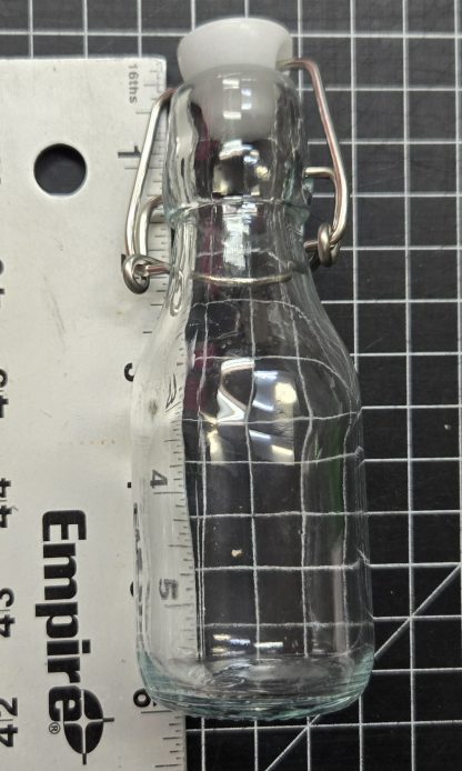 Queekay 2 oz (60 ml) Mini Swing-Top Glass Bottle - Image 3